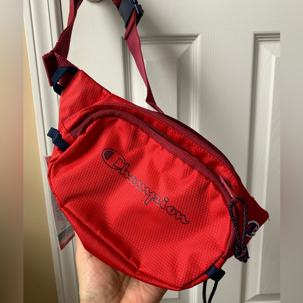 NWT Champion unisex adult Attribute Waistbag Fanny Waist Packs, red one size